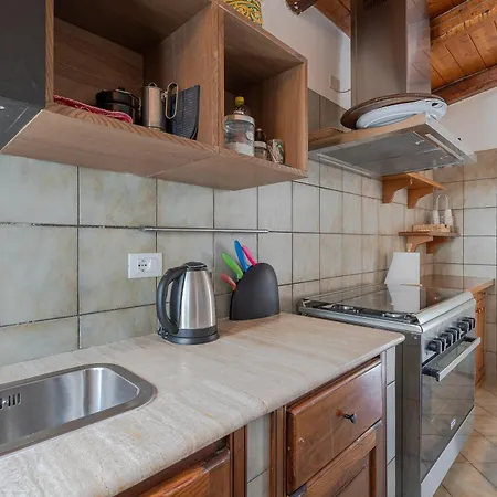 Benedetta Villa Fontane Bianche